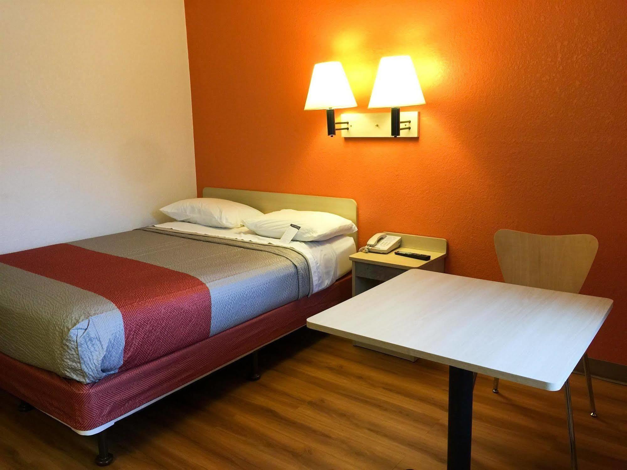 Motel 6-Roseville, Mn - Minneapolis North Buitenkant foto