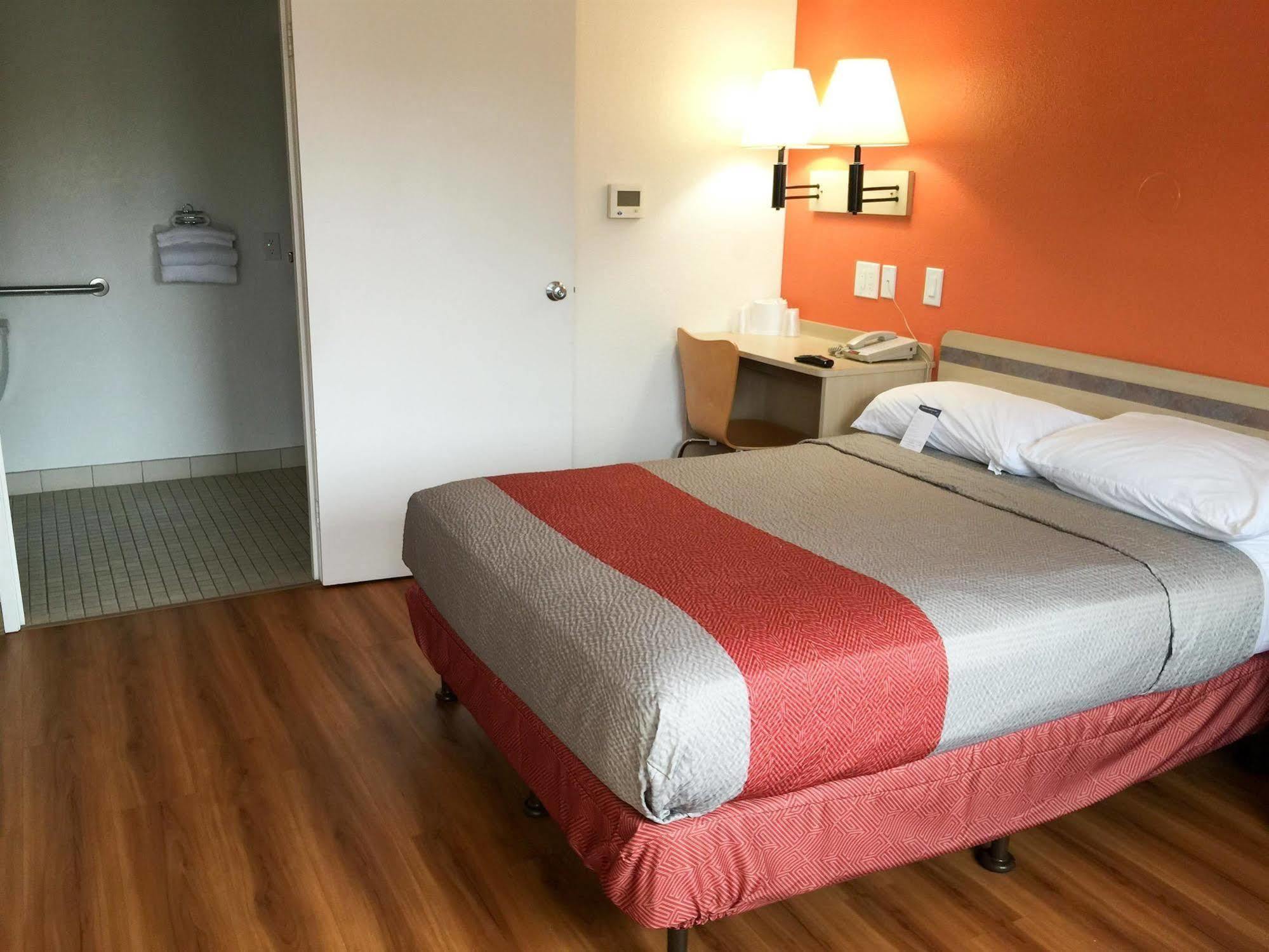 Motel 6-Roseville, Mn - Minneapolis North Buitenkant foto