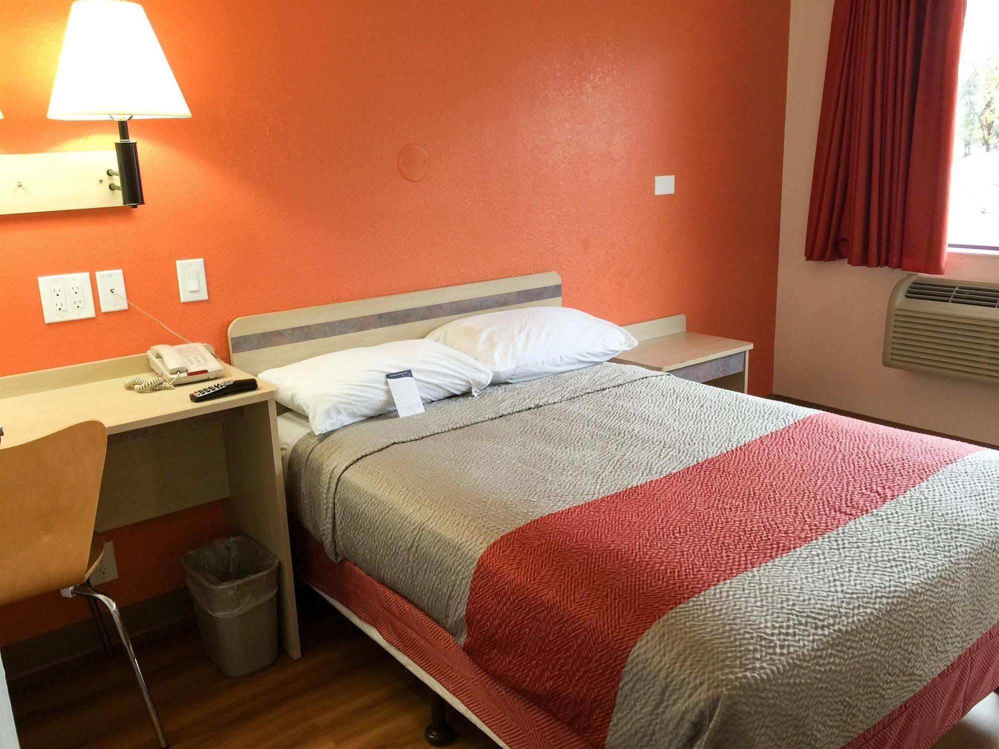Motel 6-Roseville, Mn - Minneapolis North Buitenkant foto